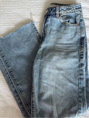 Garage Light Blue High-Rise Straight Leg Jeans.